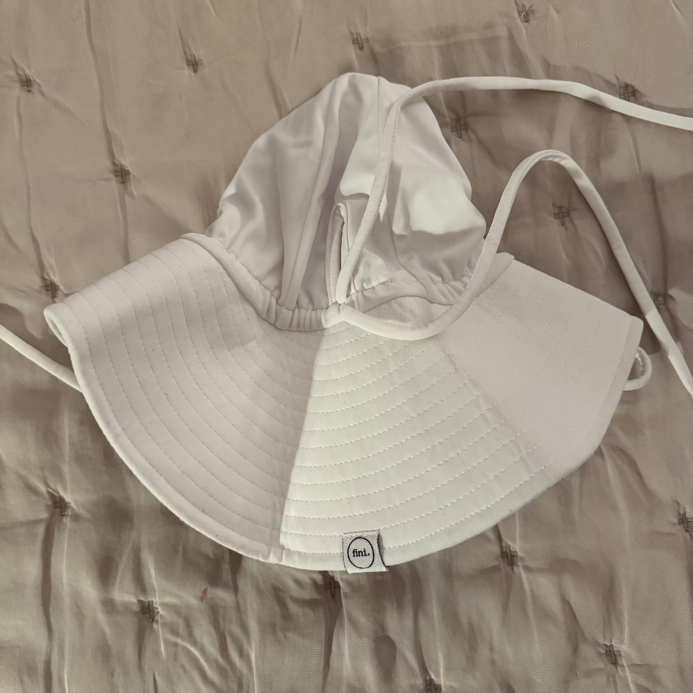 Girls Swim and Sun Hat - size 3 to 6 years